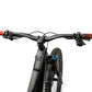 AMS Barcode Grips beide kanten van het stuur geplaatst