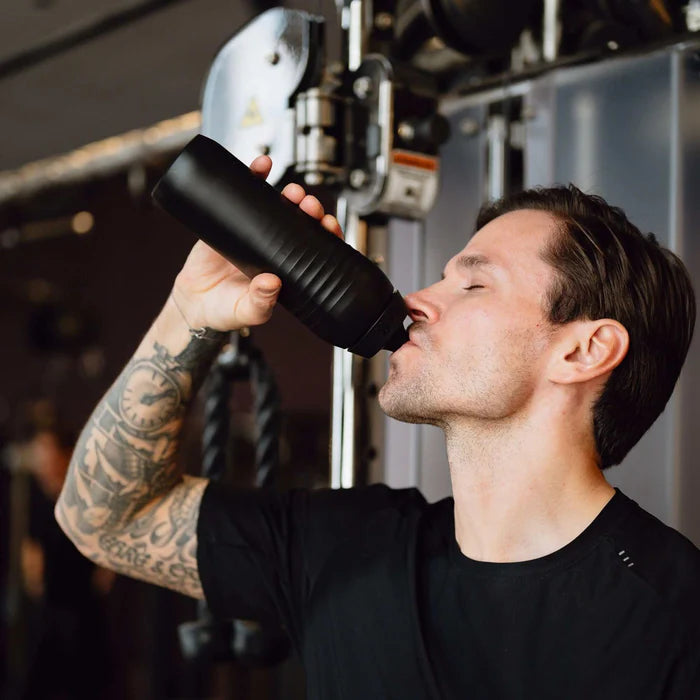 KEEGO Bidon 0.75L hier gebruik in sportschool