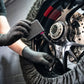 MUC-OFF AirMach Electric Inflator Pro Max - in gebruik op een motorband mat slang