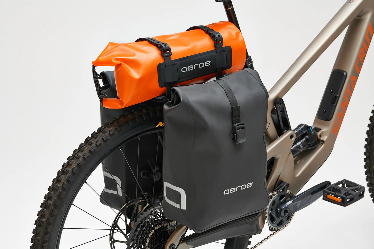 AEROE StretchLock Strap drybag vast aan bagagedrager