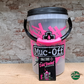 MUC-OFF Dirt Bucket Kit - alles in een emmer in de winkel