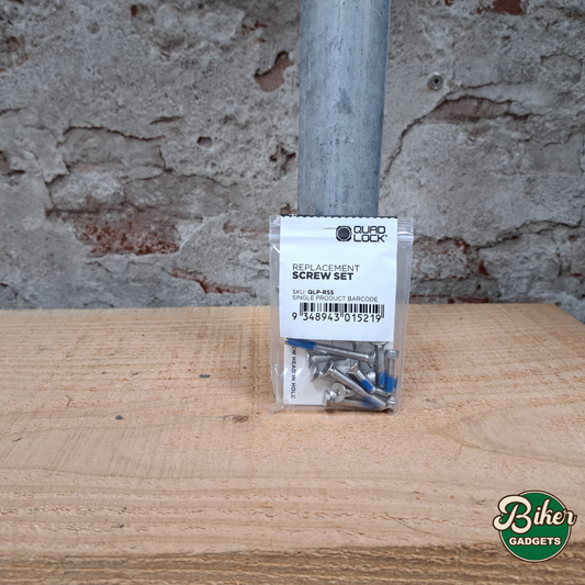 QUAD LOCK replacement screw set in de verpakking en in de winkel