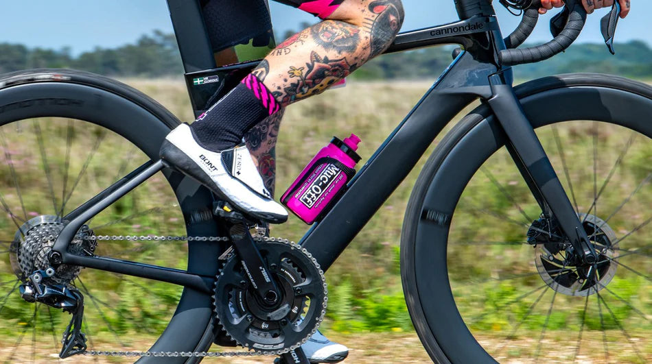 MUC-OFF Fly Bidon 550ml - zijaanzicht