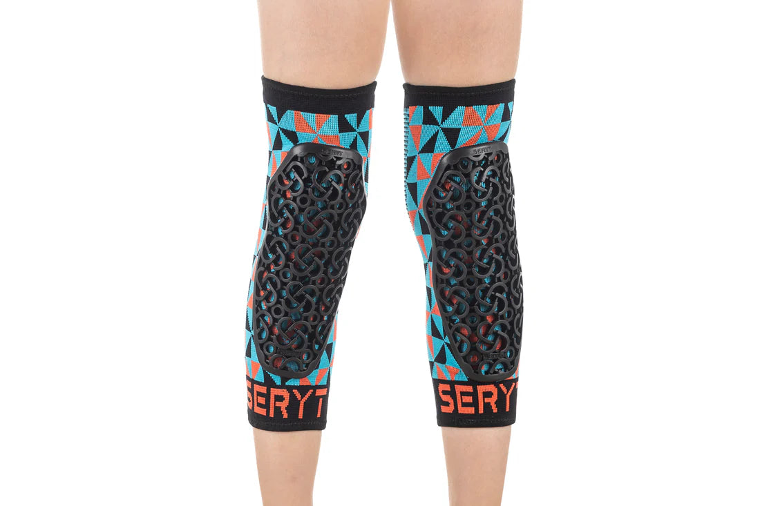SERYT YOUTH Flow Kniebeschermers - light blue red