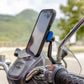 QUAD LOCK mirror stem mount - gemionteerd met de telefoon geplaatst