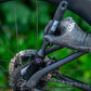 Muc-Off Drivetrain Detailer Brush - in gebruik op fiets tandwielen