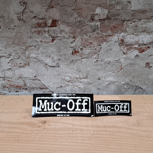 Muc-Off stickers groot en klein  – zwart-wit logo – Improving Performance Since 1994