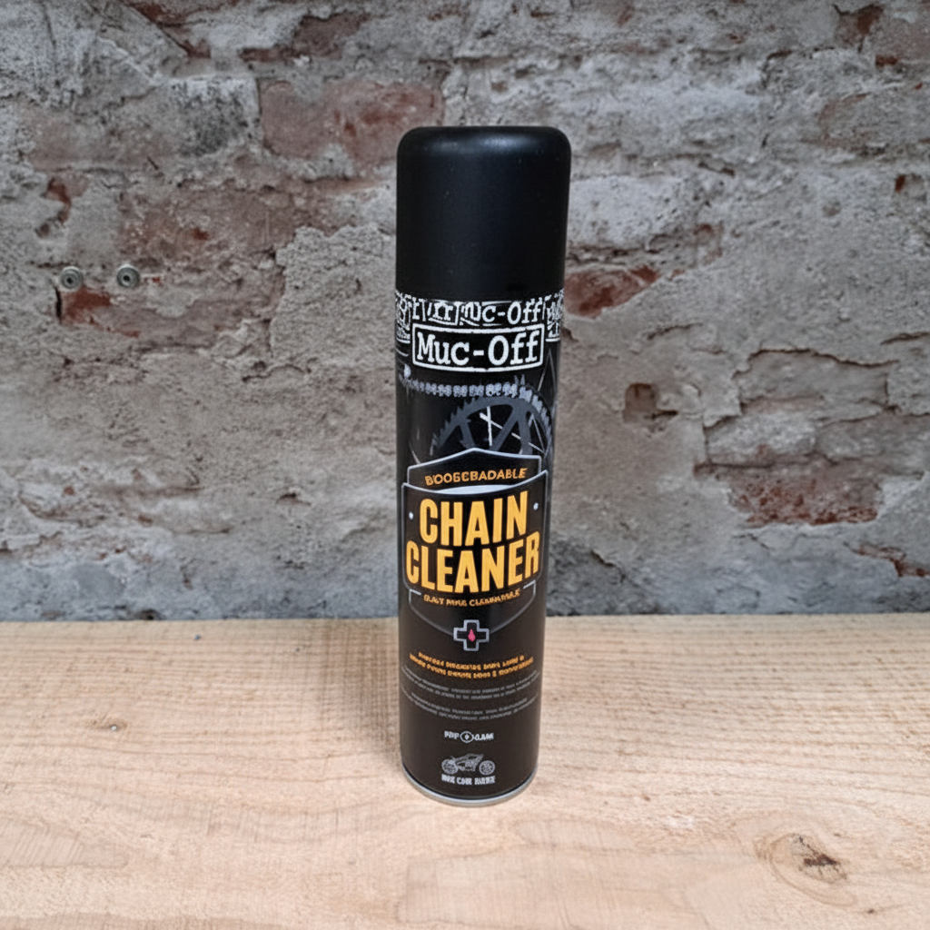 Muc-Off Chain Cleaner 400 ml spuitbus in de winkel – biologisch afbreekbare kettingreiniger voor motor