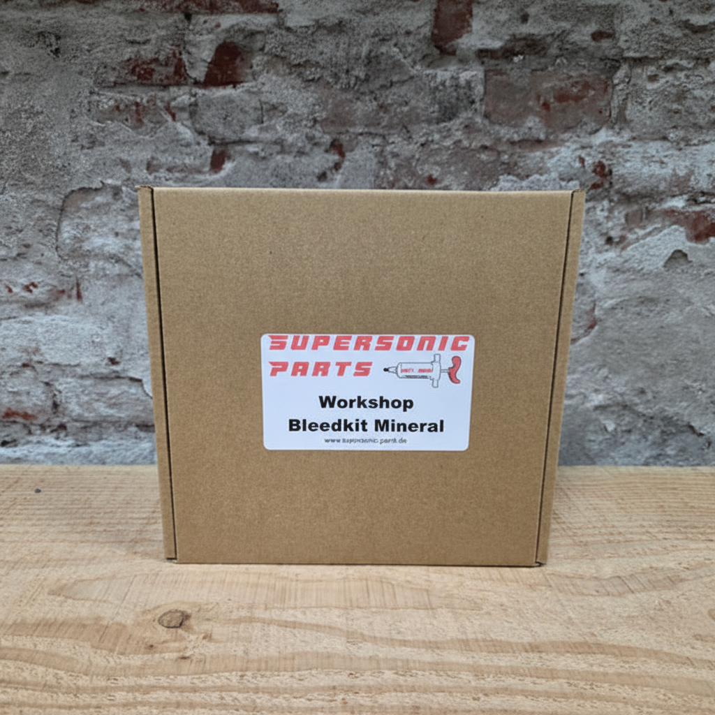 Supersonic Parts Workshop Bleedkit Mineral in verpakking - professionele ontluchtingsset voor Shimano Magura Tektro remmen