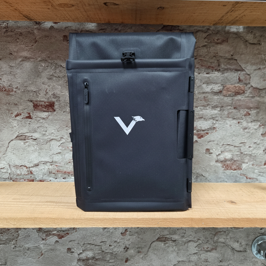 VALKENTAL trailx zwart showroom