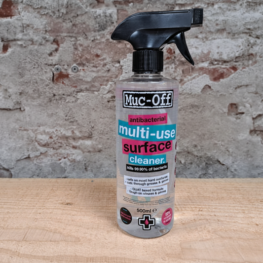 MUC-OFF Antibacterial Multi Use Surface Cleaner 500ml – reinigt en desinfecteert in één handeling hier in de winkel