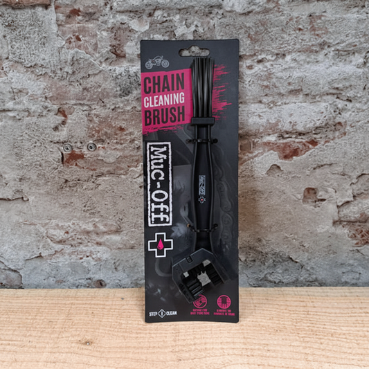 MUC-OFF Motorcycle Chain Cleaning Brush in verpakking – kettingborstel voor motor in de winkel
