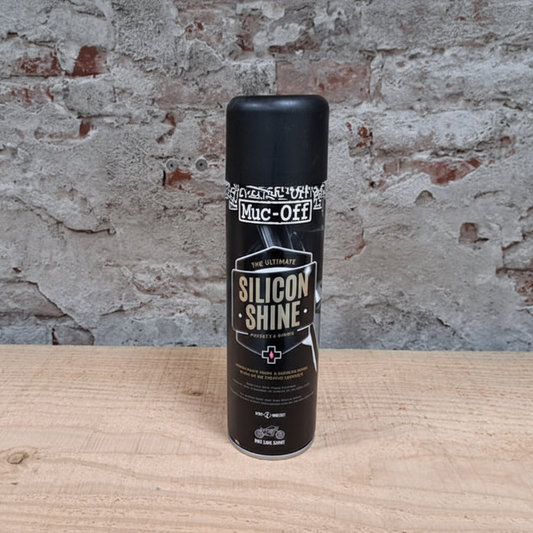 MUC-OFF Motorcycle Silicon Shine spuitbus – glans en bescherming voor kuip en plastic hier in de winkel