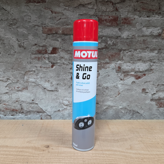 Motul Shine & Go spuitbus – reiniger en beschermer voor kunststof en rubber oppervlakken