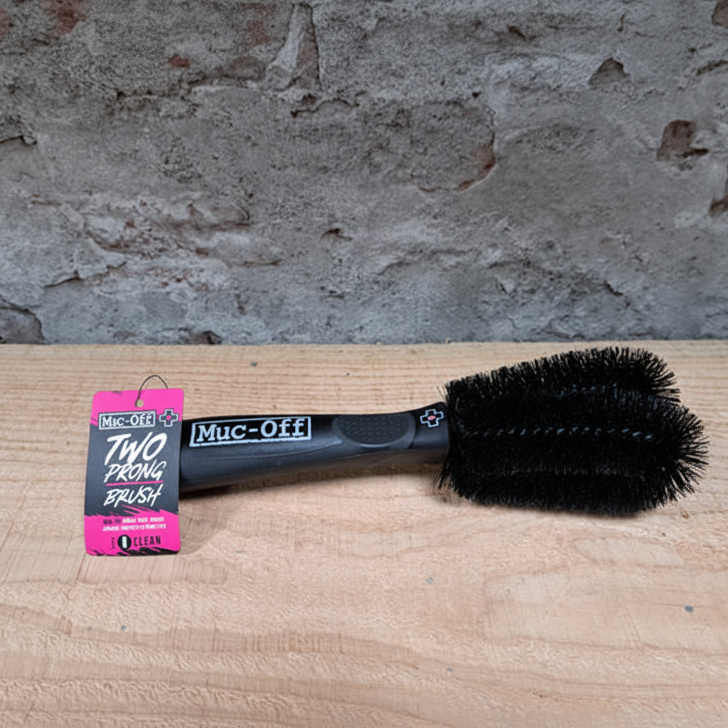 Muc-Off Two Prong Brush 