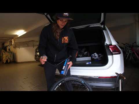 Schwalbe Tire Booster demo video