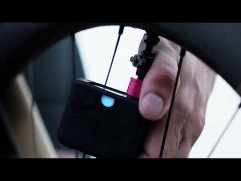 MUC-OFF ELEKTRISCHE MINI POMP DEMO VIDEO