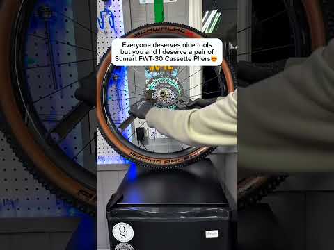 Instructievideo: SUMART FWT-30 cassette sleutel gebruiken voor het verwijderen van een fietscassette
