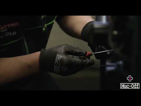 MUC-OFF Mechanics Gloves demo video