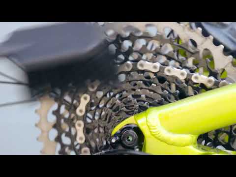 Muc-Off Bio Chain Cleaner - demo video