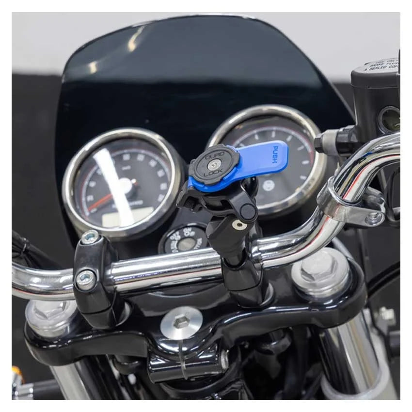 QUAD LOCK HANDLEBAR CLAMP MOUNT OP EEN MOTORSTUUR EN VRBRATIE DEMPER