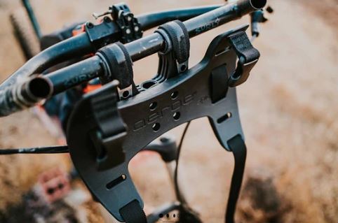 AEROE SPIDER HANDLEBAR CRADLE GEMONTEERD