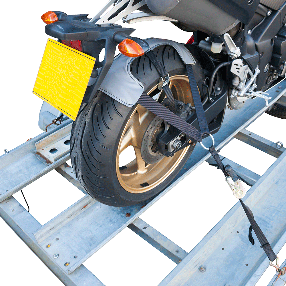 BIKE IT Tyrefix geplaatst op het achterwiel aan de trailer