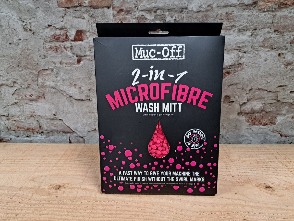 Muc-Off 2-in-1 microfibre wash mitt verpakking roze washandschoen BikerGadgets schoonmaakproduct
SHOWROOM