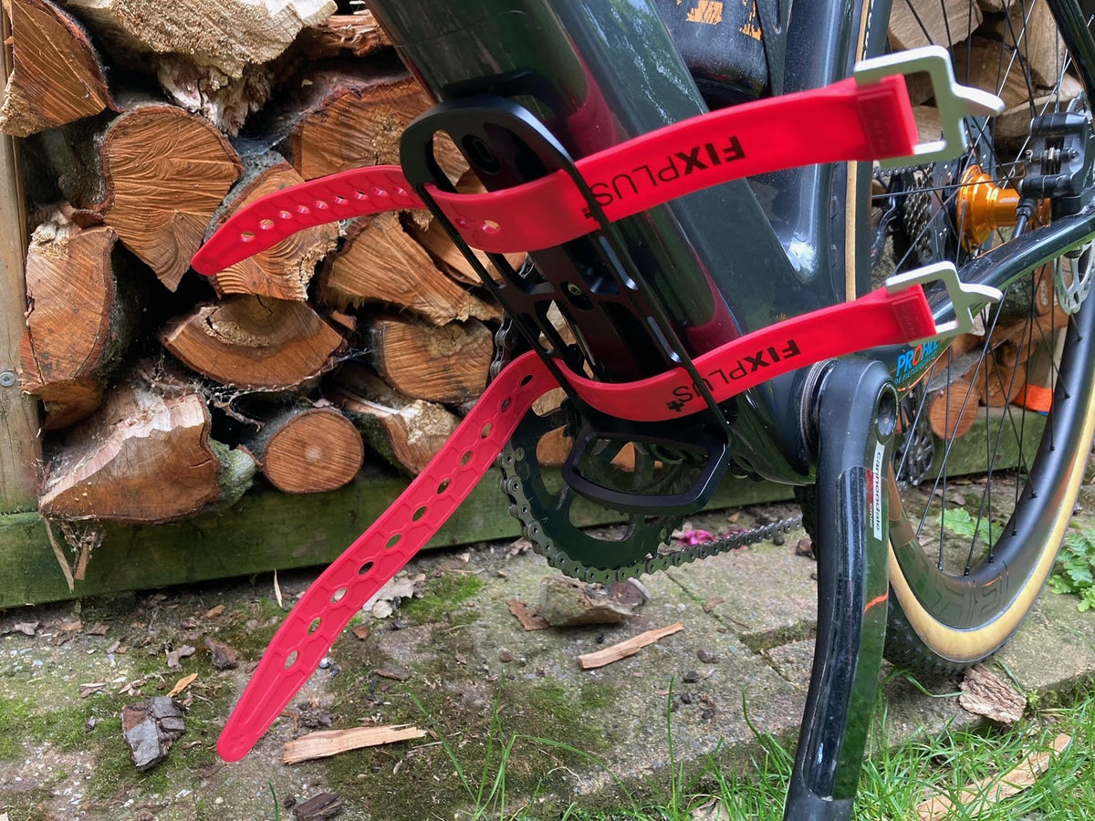 FIXPLUS Cargo Cage aluminium bagagedrager voor bikepacking - aan de onderzijde van het frame gemonteerd met fixplus straps