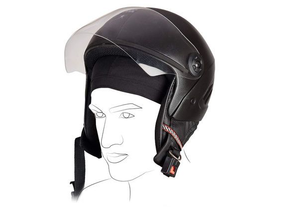 GrandPitstop COOLFIT Skull Cap zwart hier onder de helm