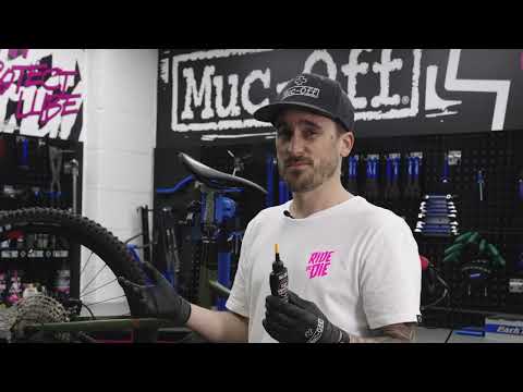 Muc-Off eBike Dry Weather Ceramic Chain Lube - demo video